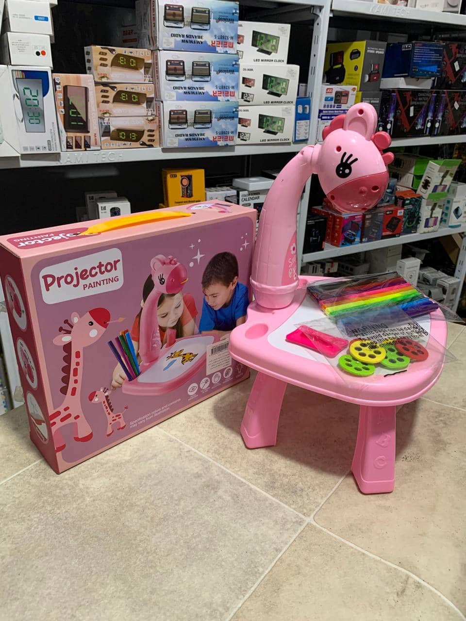 Projecteur à LED pour Enfant avec Table de Dessin Artistique - Jouet & Gaming - صورة 9