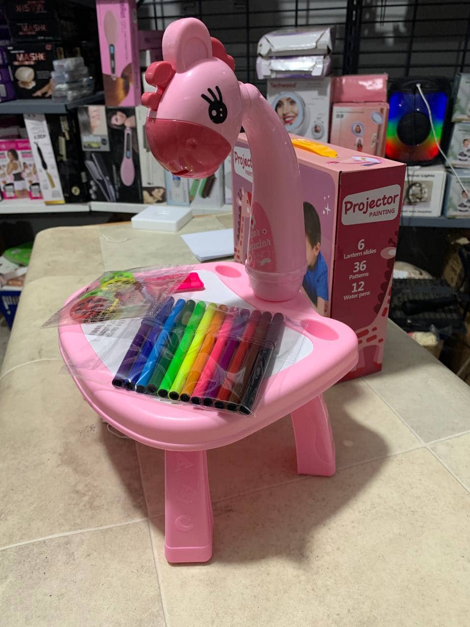 Projecteur à LED pour Enfant avec Table de Dessin Artistique - Jouet & Gaming - صورة 10