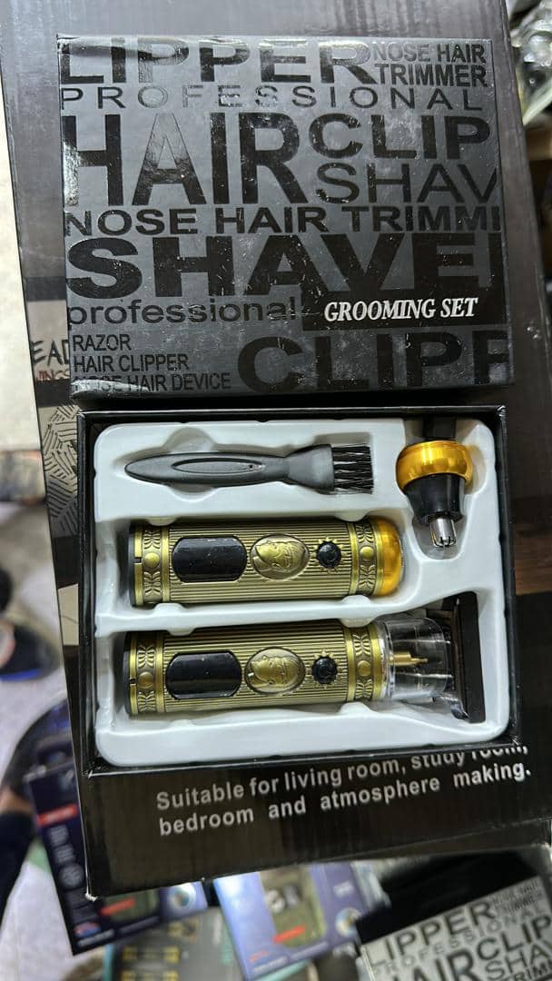 Ensemble  de rasoir électrique pour hommes, tondeuse pour barbe et nez, chargeur USB, avec écran LCD - Soins et Beauté - صورة 17