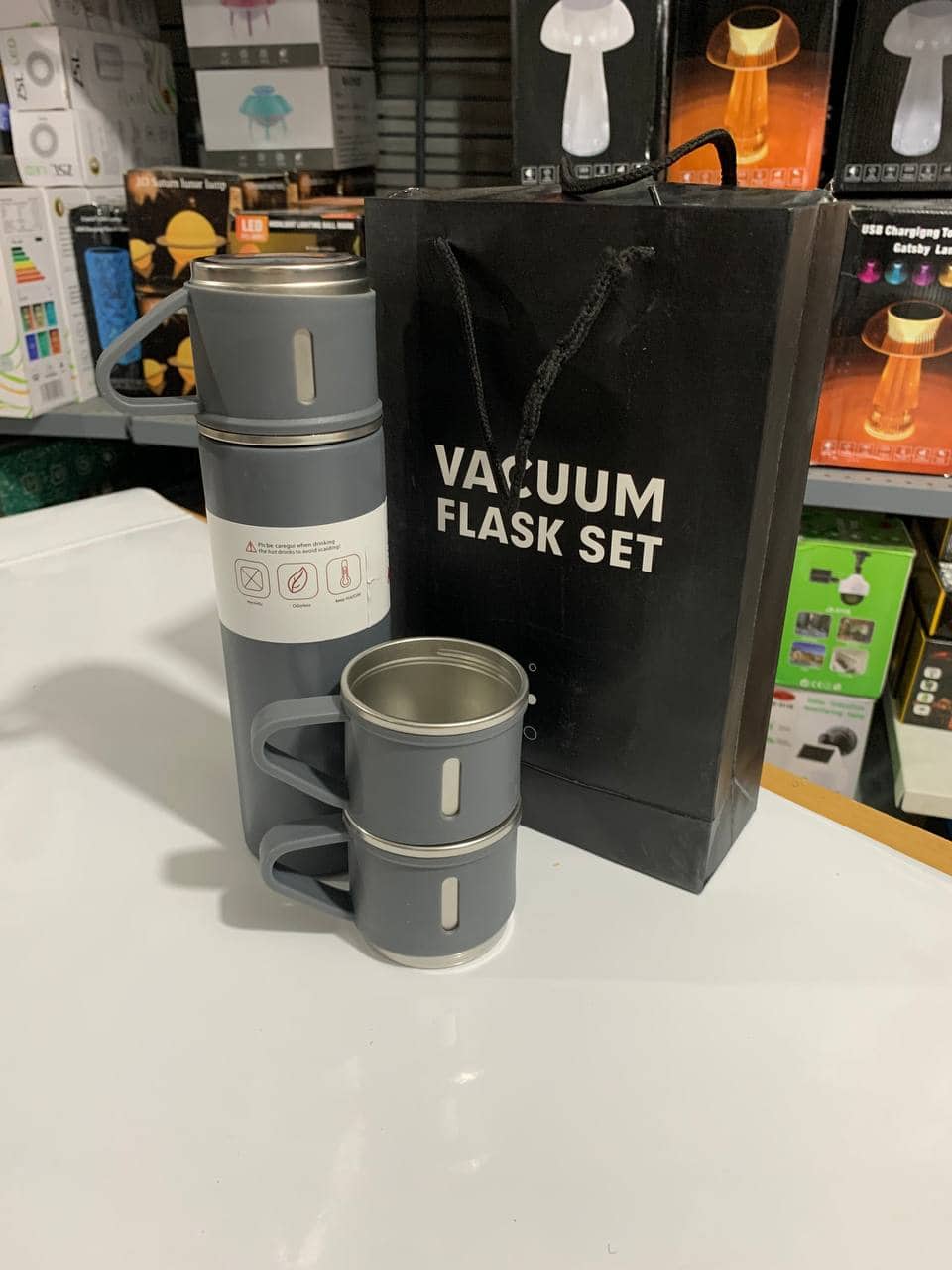 Ensemble Thermos avec 3 tasses thermique 500ml en acier inoxydable - Cuisine - صورة 19