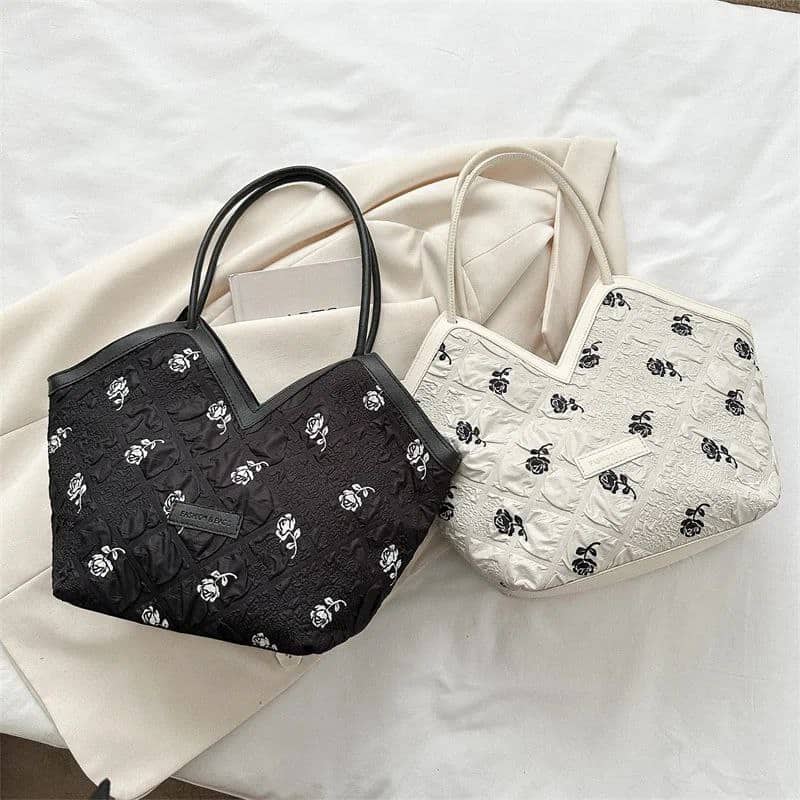 Sac à main pour femme  motif a fleur 