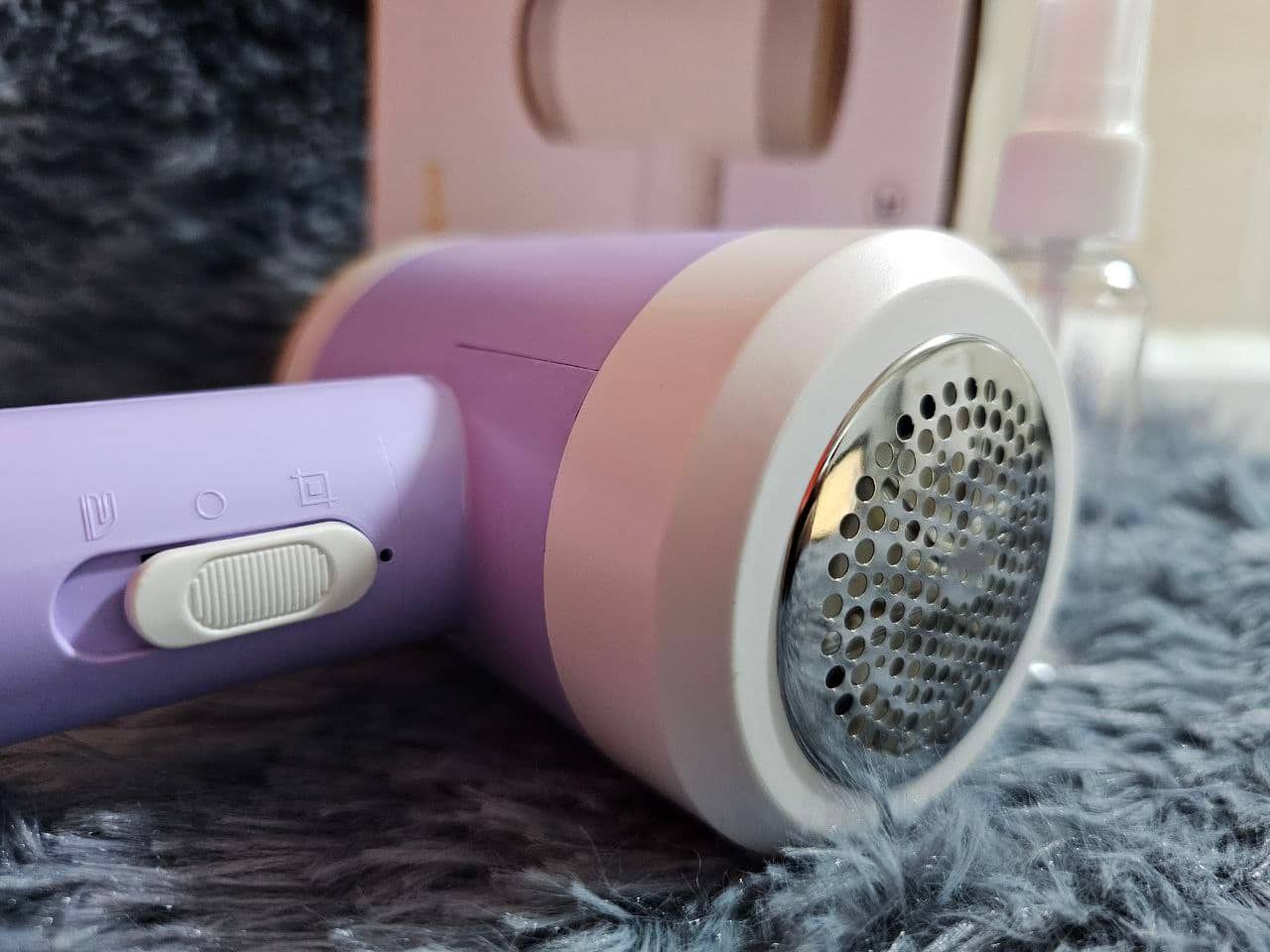 Défroisseur et rasoir à peluches portatif 2 en 1 pour vêtements مكواة + الة زغب 2 في 1 محمولة للملابس - Électronique - صورة 3