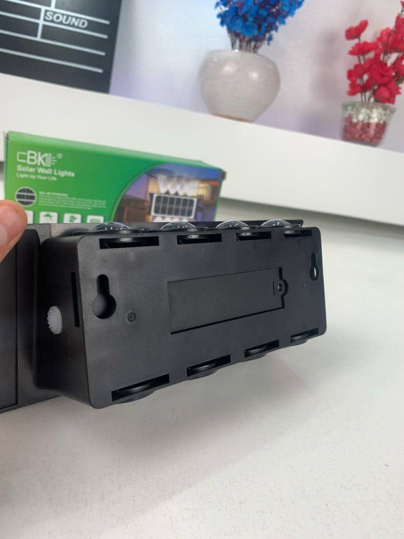 2x PCS Projecteur Solaire Étanche IP65 pour Jardin et Terrasse - Jouet & Gaming - صورة 9
