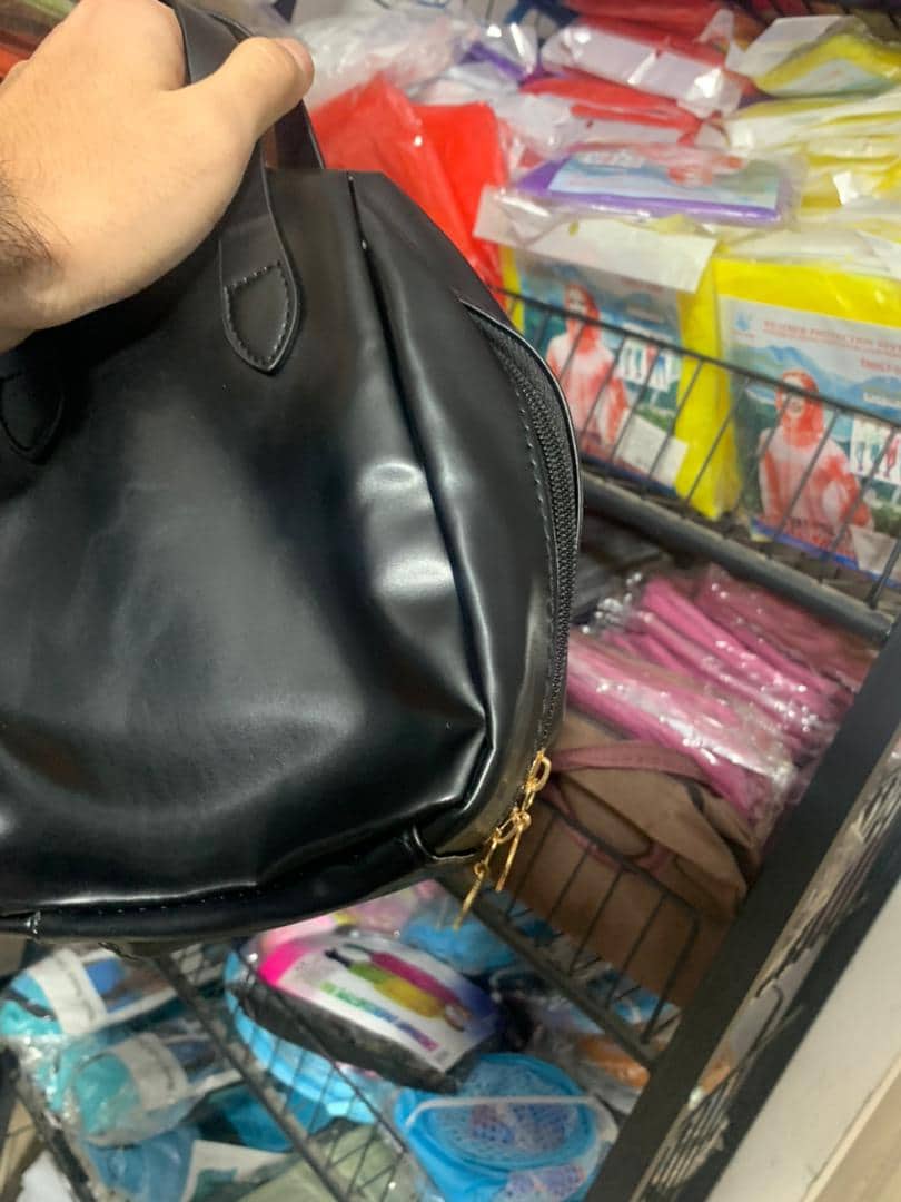 Pochette cosmétique ensimili cuir à double fermeture éclair - Soins et Beauté - صورة 7