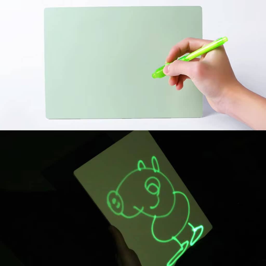 Planche à dessin graffiti lumineux pour enfants avec stylo UV - Divers - صورة 3