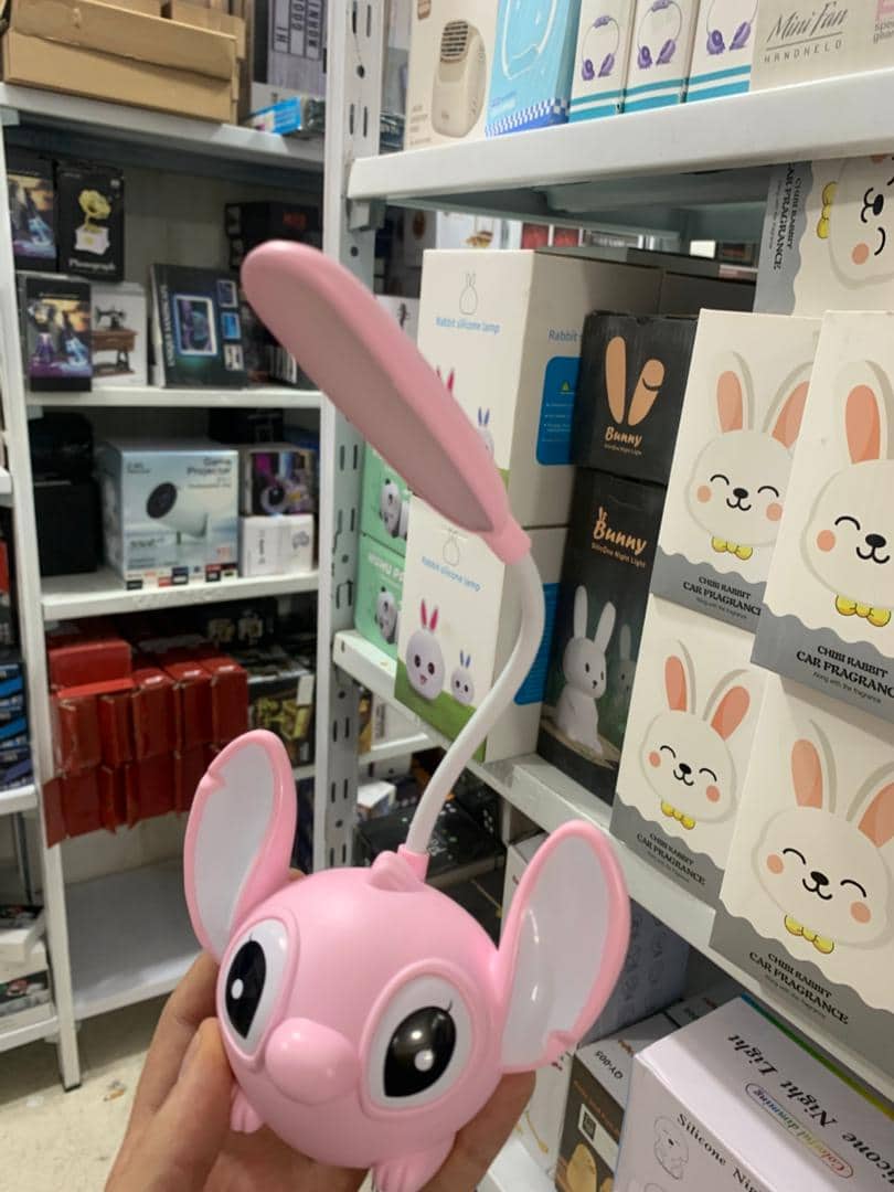 Stitch Lampe de Bureau et Veilleuse Ambiante pour Enfants avec Taille-crayon - Divers - صورة 6