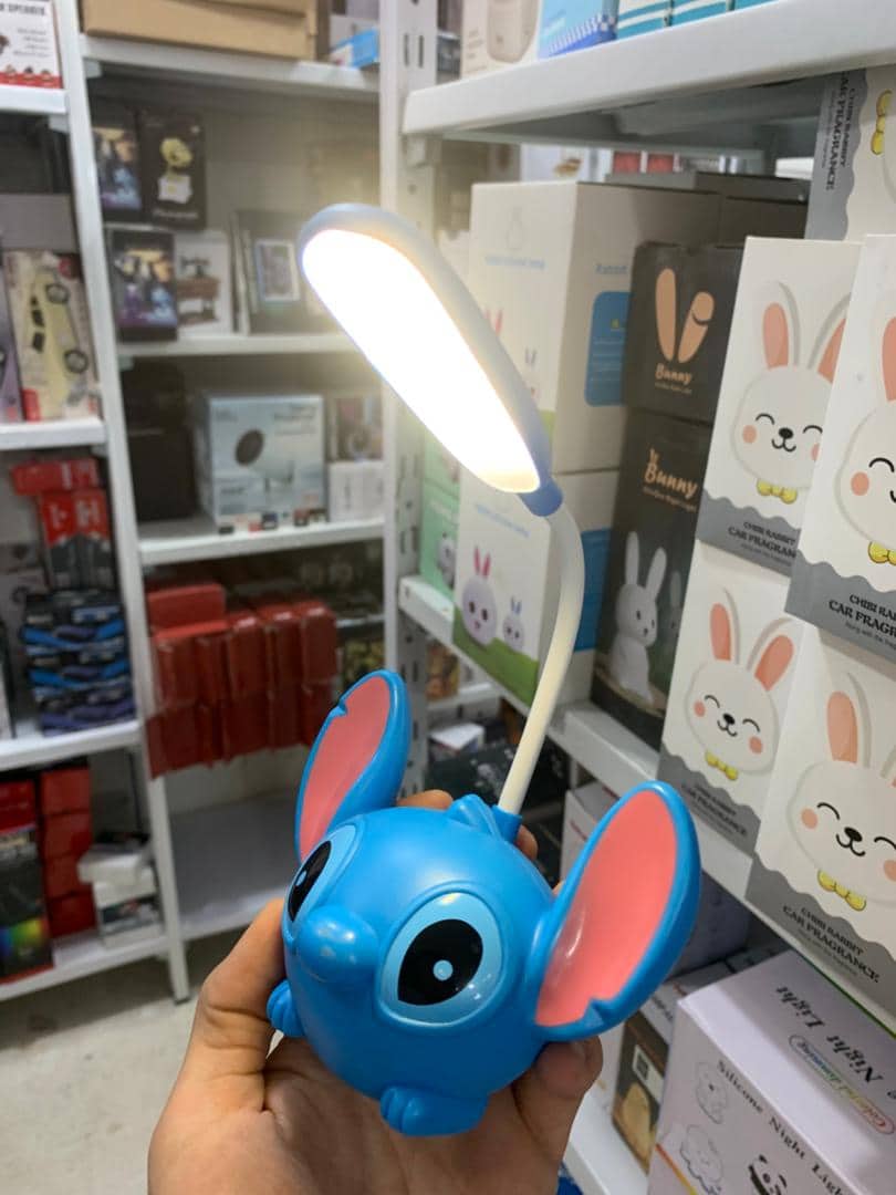 Stitch Lampe de Bureau et Veilleuse Ambiante pour Enfants avec Taille-crayon - Divers - صورة 7