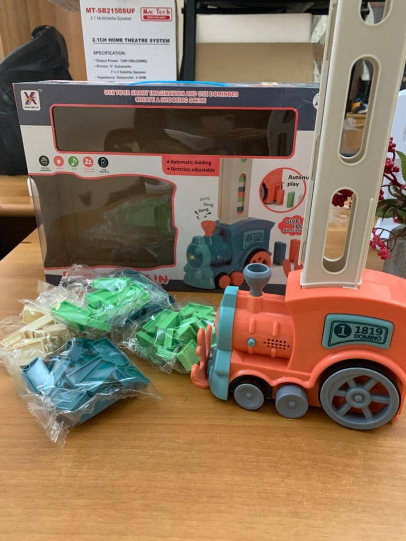 Jeu De Train Domino Educatifs avec lumières et Musique pour Enfants - Jouet & Gaming - صورة 10