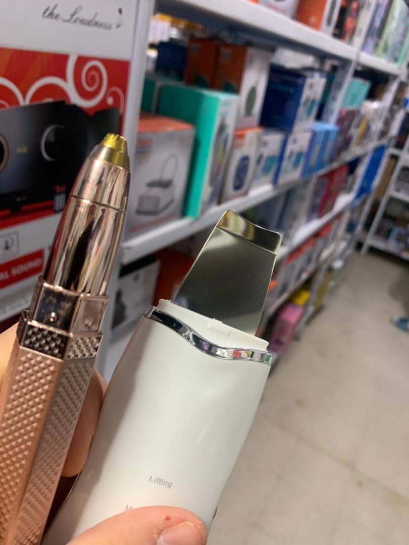 Pack de Beauté Appareil Ultrasonic purificateur points noir et Rasoir Electrique 4en1 - PACKS SPECIAL OFFERS - صورة 8