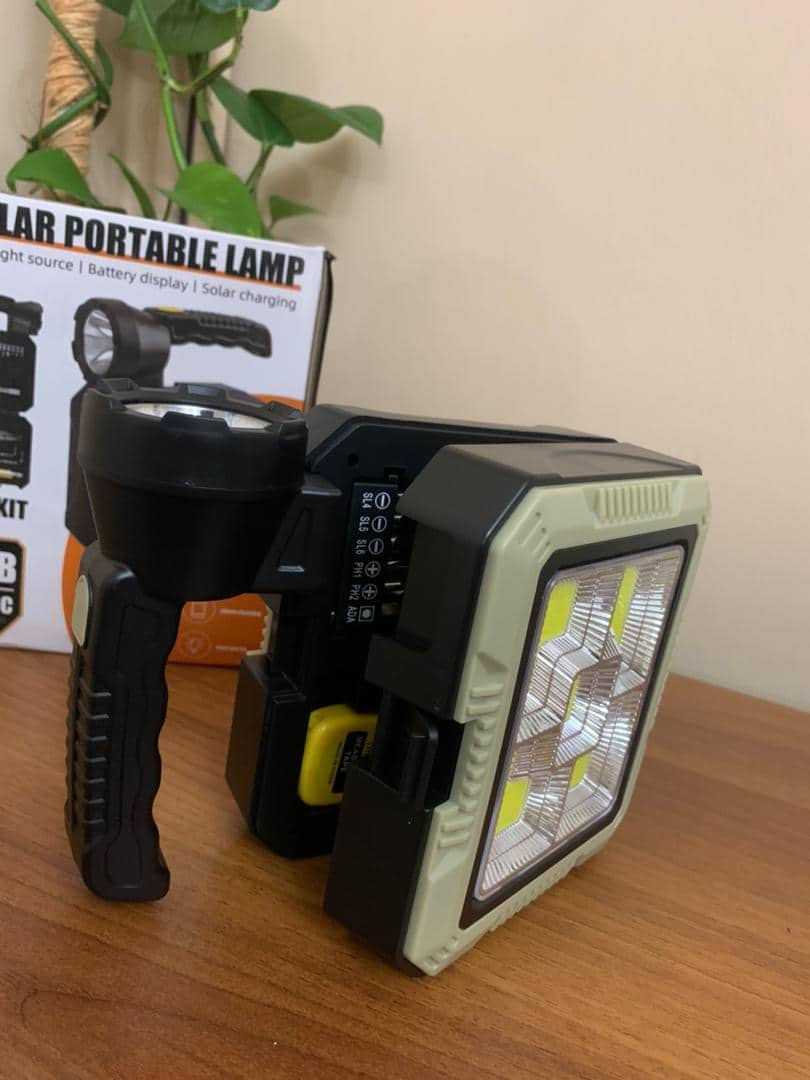 Lampe Solaire Portable Avec Kit de Tournevis et Outils - Outillage et Bricolage - صورة 11