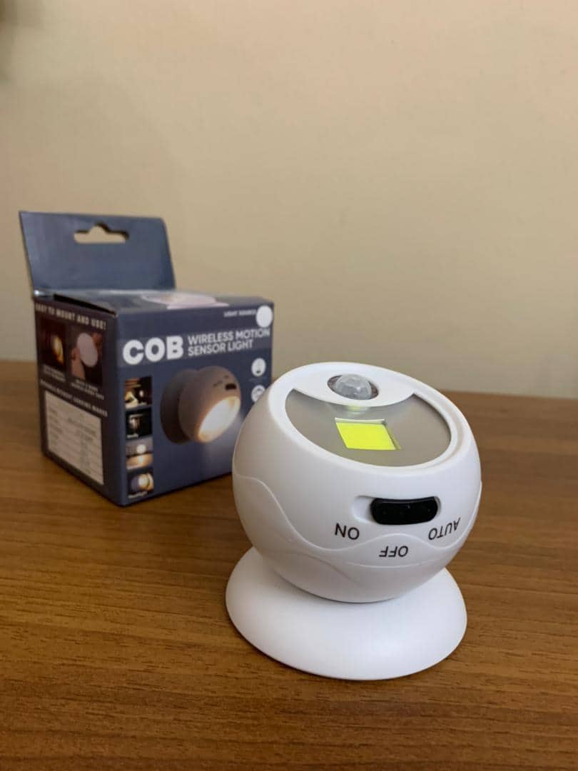 Lampe COB à détecteur de mouvement portable à 360 ° - Décoration - صورة 9