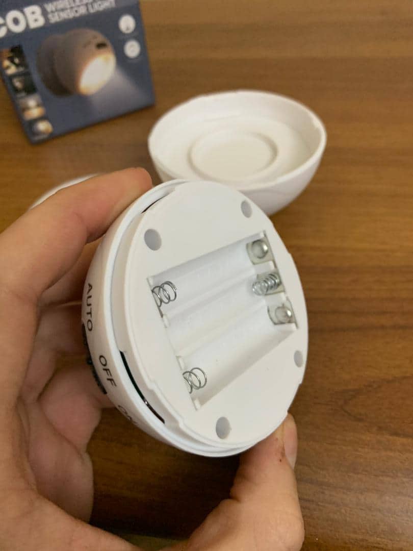 Lampe COB à détecteur de mouvement portable à 360 ° - Décoration - صورة 10