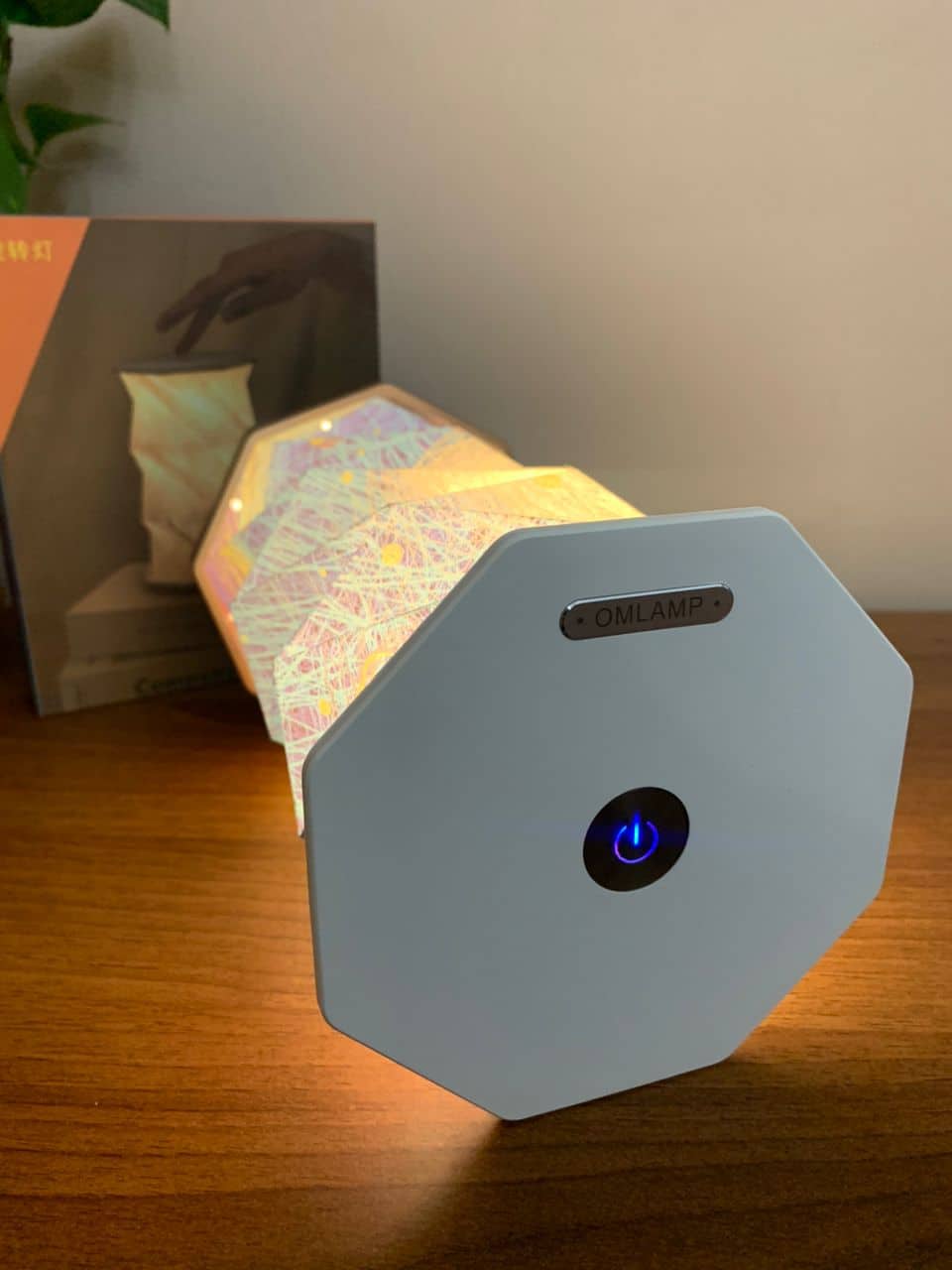 Lampe de lecture rotative portable en bois et papier Rechargeable à LED - Électronique - صورة 8