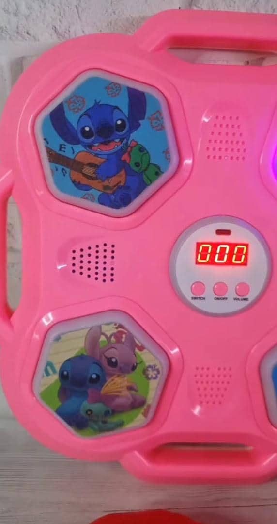 Machine de Boxe Stitch Musicale Rose – آلة الملاكمة الموسيقية للأطفال - Jouet & Gaming - صورة 6