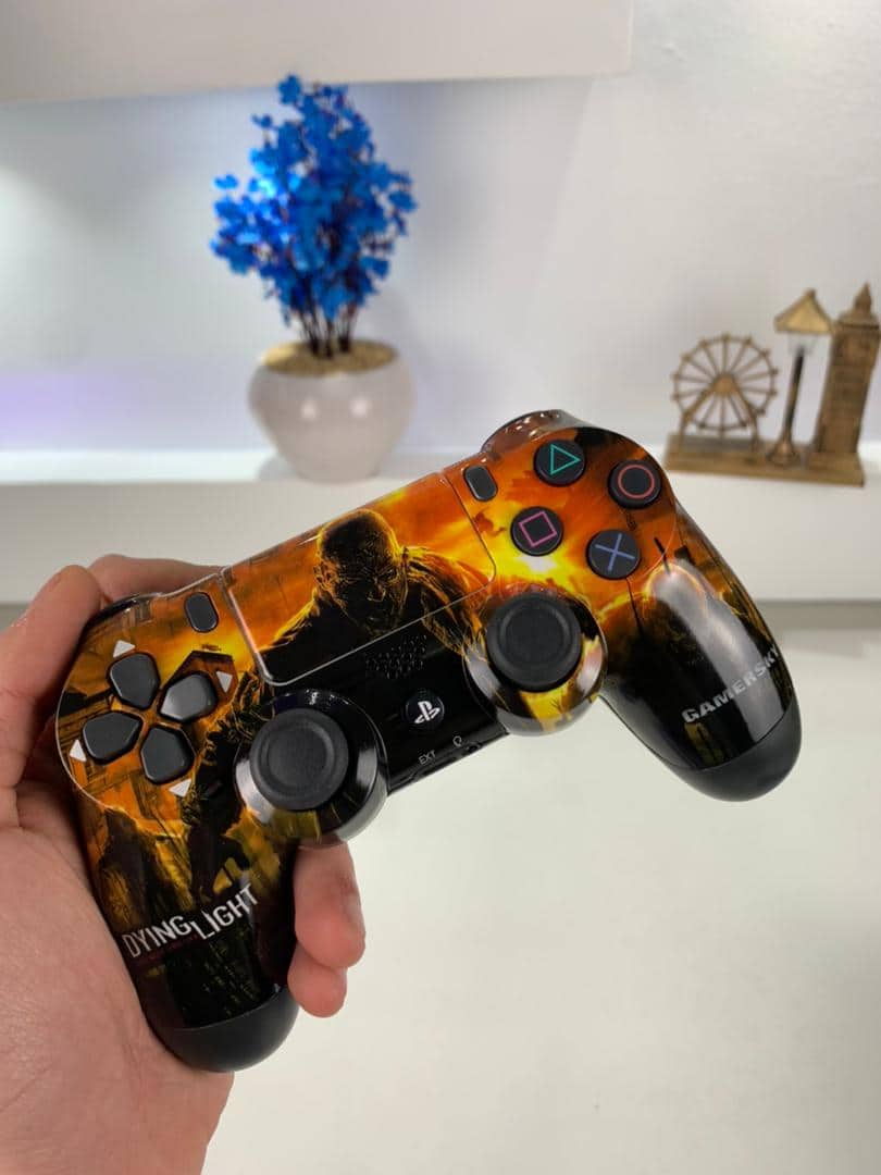 SONY DualShock Manette PS4 Sans Fil, Batterie Rechargeable (High Copy) – Edition Dying Light - Jouet & Gaming - صورة 5