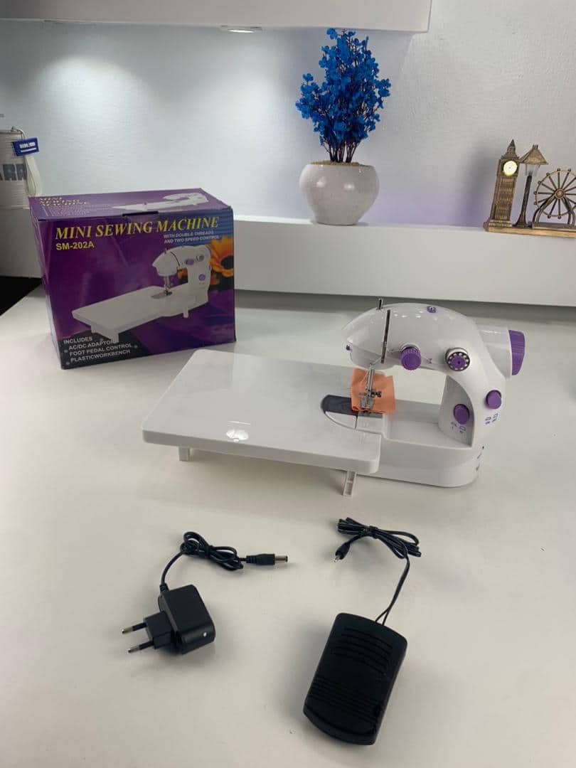Machine à Coudre Électrique Portable avec Table  – ماكينة خياطة كهربائية محمولة مع طاولة - Divers - صورة 8