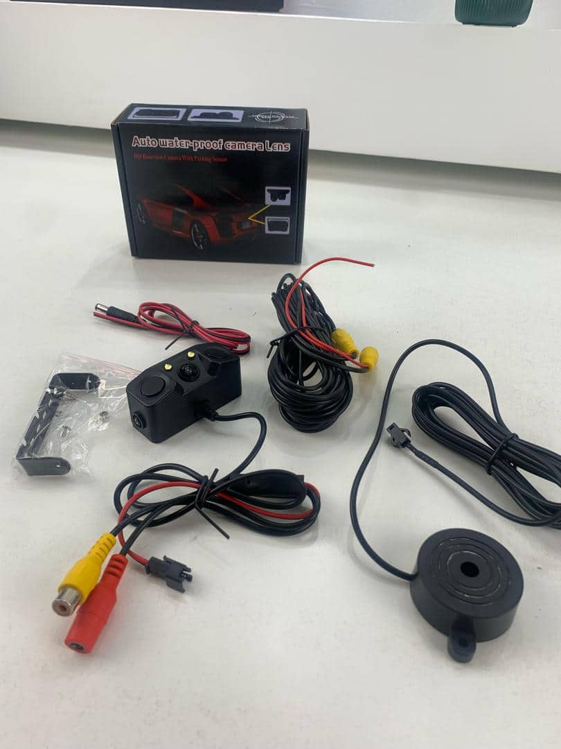 Kit de caméra de recule avec double capteur de de stationnement – كاميرة خلفية مع رادارات خلفية - Accessoires Auto/Moto - صورة 9