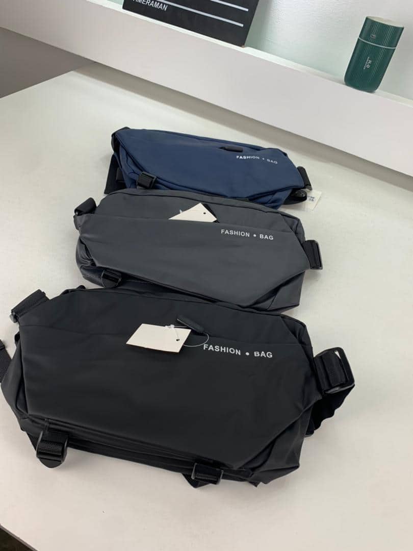 Sac de Poitrine Fashion Bag pour hommes avec bandoulière LX066 – حقيبة أغراض رجالية - Sac à dos et Mode - صورة 10