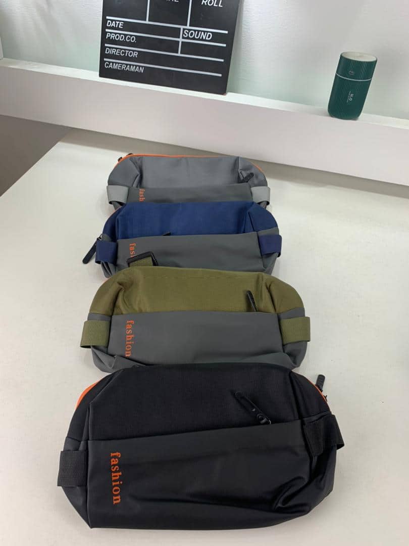Sac de Poitrine Fashion pour hommes avec bandoulière LX067 – حقيبة أغراض حجم كبير - Sac à dos et Mode - صورة 10
