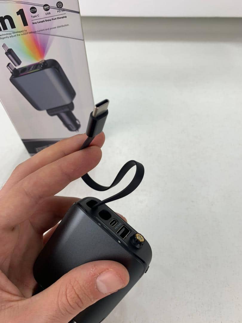 Chargeur Voiture 4en1 Rétractable 120W avec toit Starlight pour téléphones iOS et Android- شاحن سيارة متعدد المنافذ - Accessoires Auto/Moto - صورة 8