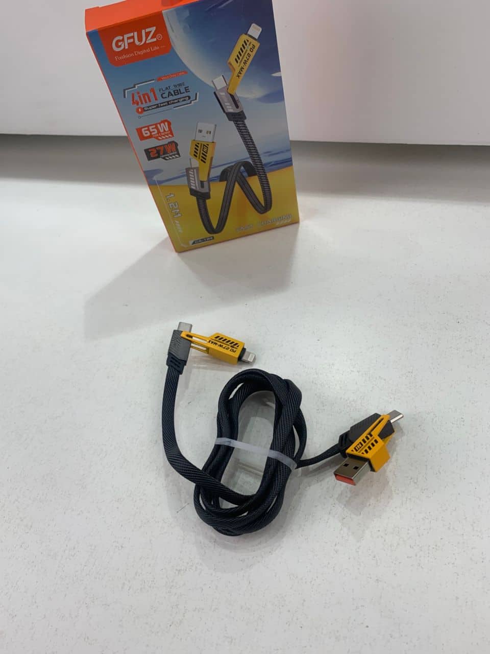 Câble de charge multifonction en nylon tressé durable 4 en 1 à double tête – شاحن سريع ومتين متعدد المنافذ - Électronique - صورة 9