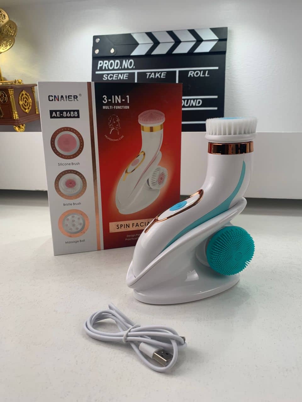 CNAIER Brosse Nettoyante Visage en Profondeur avec 3 embouts – جهاز تنظيف البشرة بعمق - Soins et Beauté - صورة 8