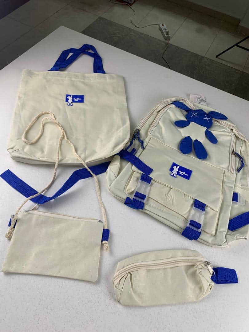 Ensemble de sacs d’école Kawai pour adolescents 4Pcs Lapin X Blanc – محفظة 4 قطع كاواي أبيض  - Sac à dos et Mode - صورة 4