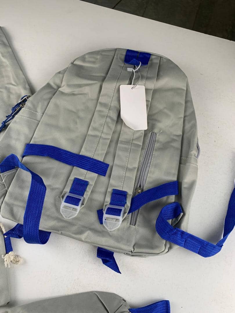 Ensemble de sacs d’école Kawai pour adolescents 4Pcs Lapin X Gris – محفظة 4 قطع كاواي رمادي - Sac à dos et Mode - صورة 5