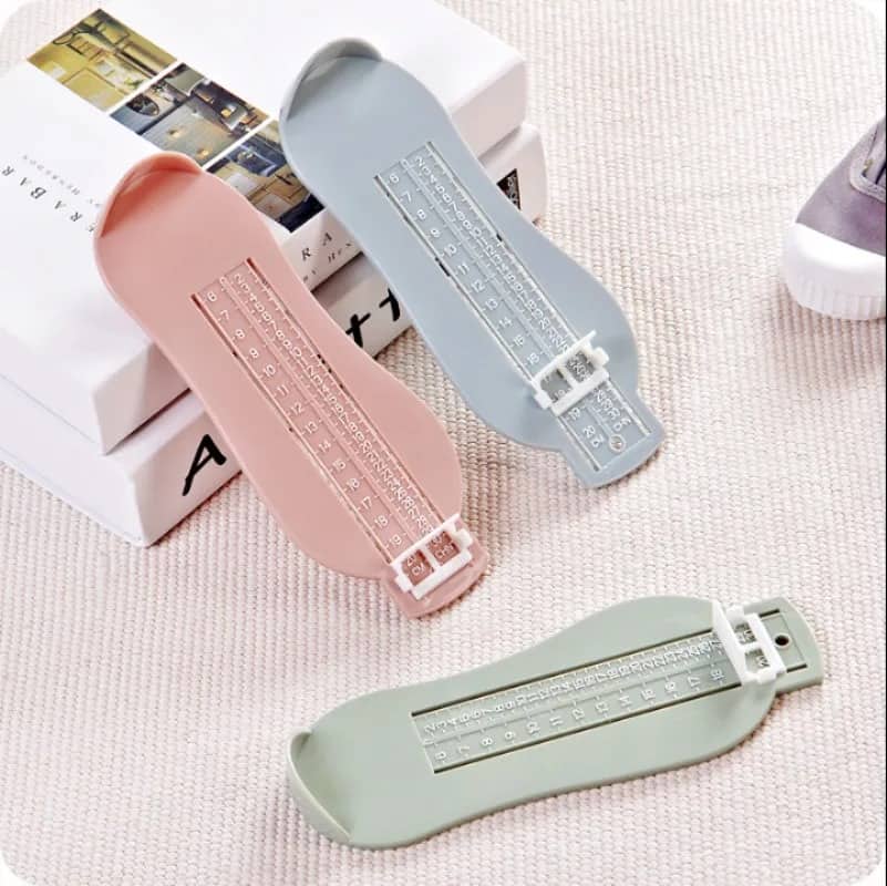Règle de mesure de la taille des chaussures pour enfants – أداة قياس القدم للأطفال - Divers - صورة 5