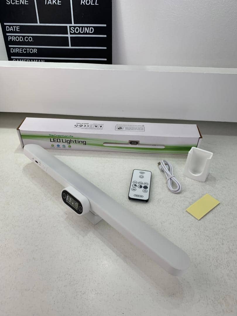 Barre lumineuse LED rechargeable tactile avec 3 modes de couleurs et minuterie GM – مصباح مغناطيسي قابل للتثبيت في عدة أماكن - Électronique - صورة 8