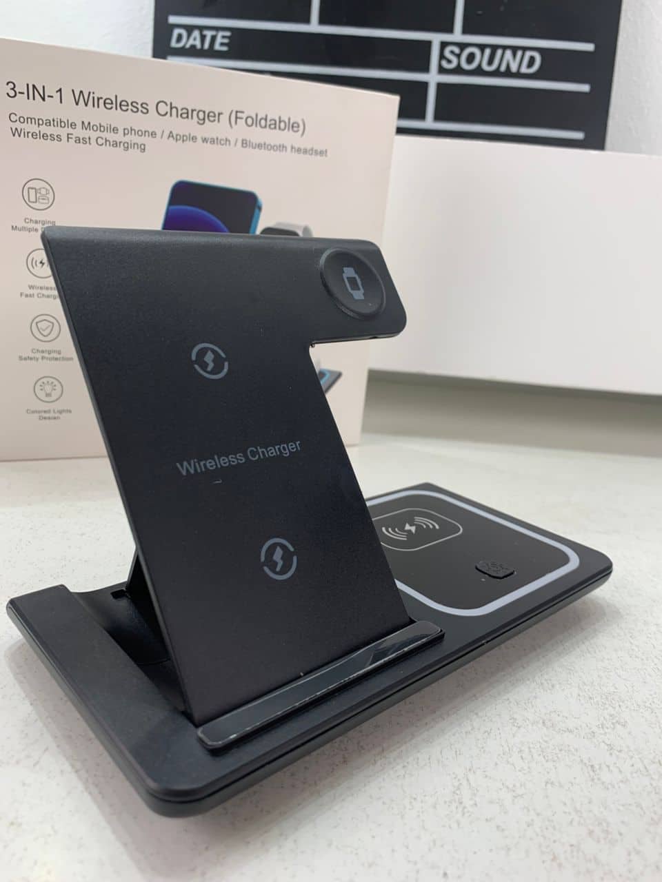 Station de charge sans fil 3 en 1 pour smartphones et appareils électroniques – شاحن لاسلكي للهاتف و الأجهزة الإلكترونية - Électronique - صورة 6