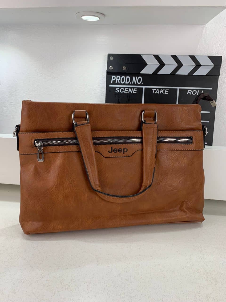 Cartable Homme en Simili Cuir Design Élégant Jeep 180551-12 Marron Clair – حقيبة جلدية لون بني فاتح - Sac à dos et Mode - صورة 3