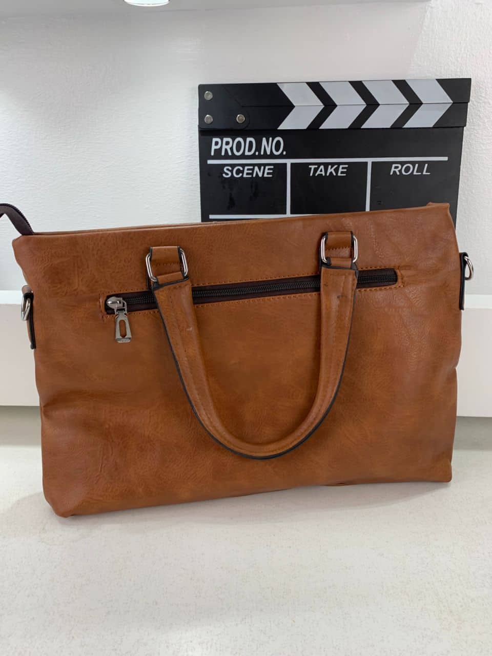 Cartable Homme en Simili Cuir Design Élégant Jeep 180551-12 Marron Clair – حقيبة جلدية لون بني فاتح - Sac à dos et Mode - صورة 4