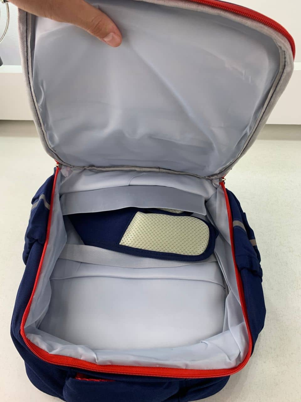 Sac à Dos Scolaire Orthopédique pour Enfants Xiao Wang Ya Bleu et rouge – محفظة مدرسية للأطفال أزرق وأحمر - Sac à dos et Mode - صورة 7