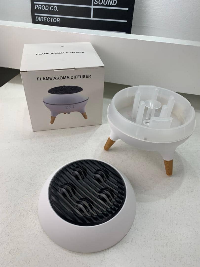Diffuseur d’huiles essentielles ultrasonique 350 ml avec télécommande et lumières – جهاز تعطير الجو - Électronique - صورة 10