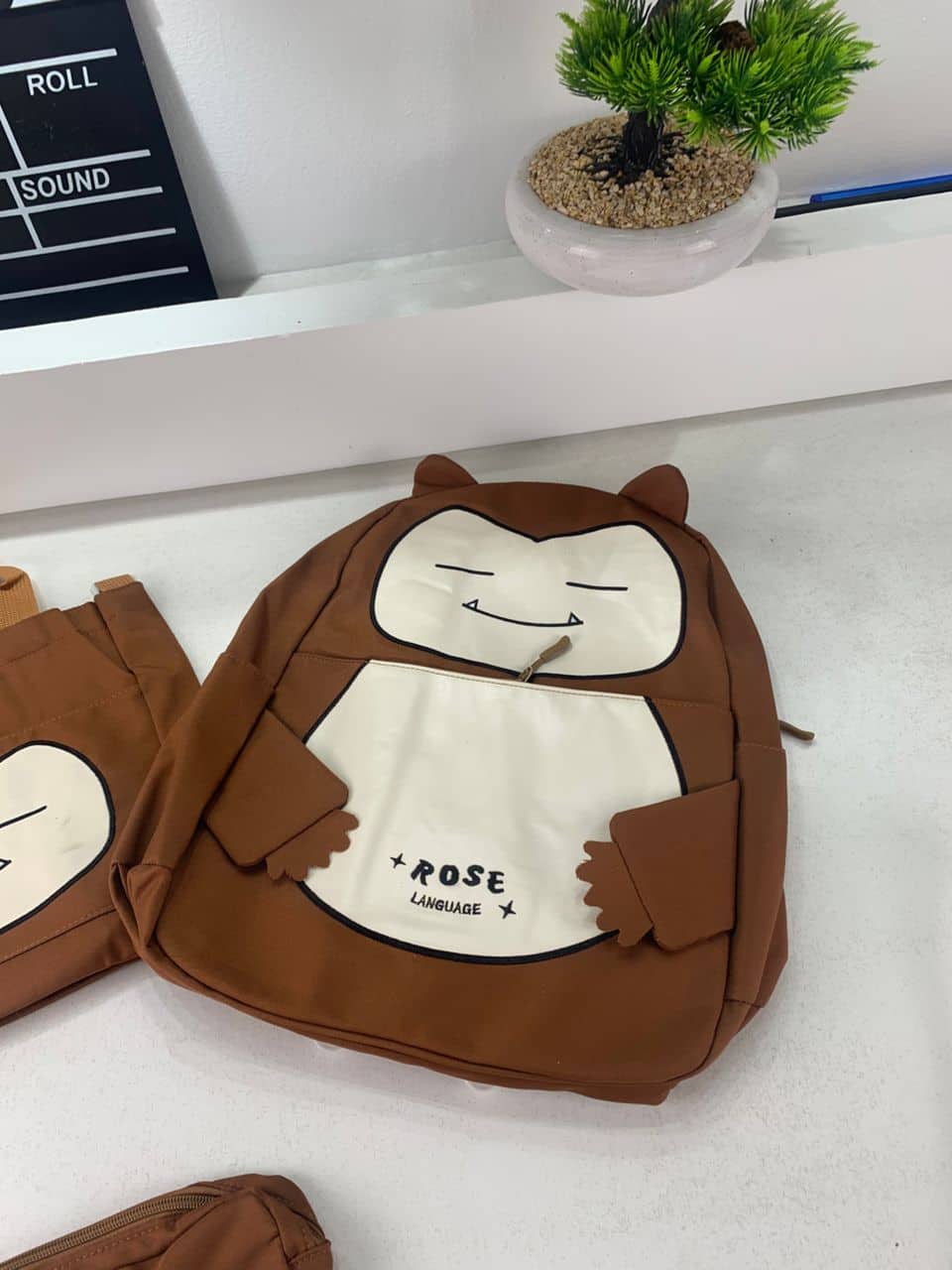 Ensemble de Sacs Snorlax 3Pcs Design Kawaii Marron – حقيبة مدرسية 3 قطع لون بني - Sac à dos et Mode - صورة 8
