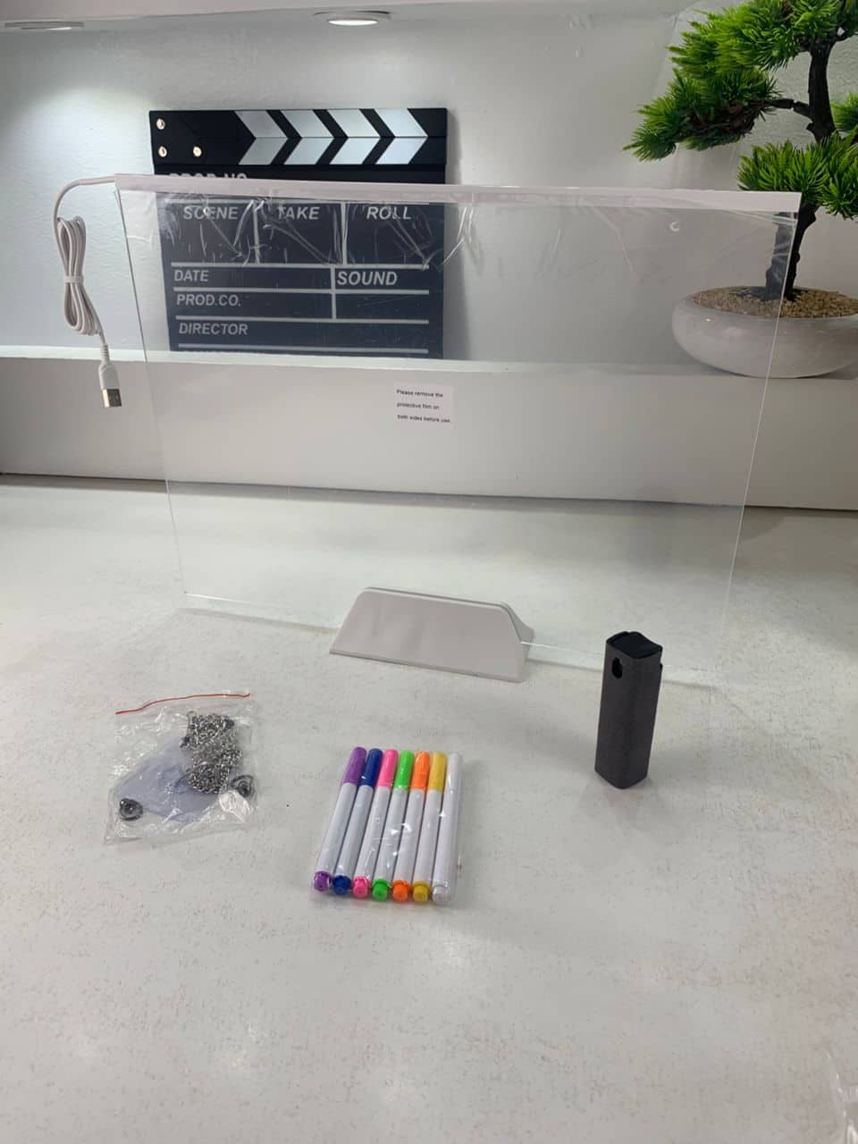 Tableau à Dessin LED coloré avec 7 stylos 40x30cm – لوحة مضيئة للرسم والتلوين - Jouet & Gaming - صورة 9