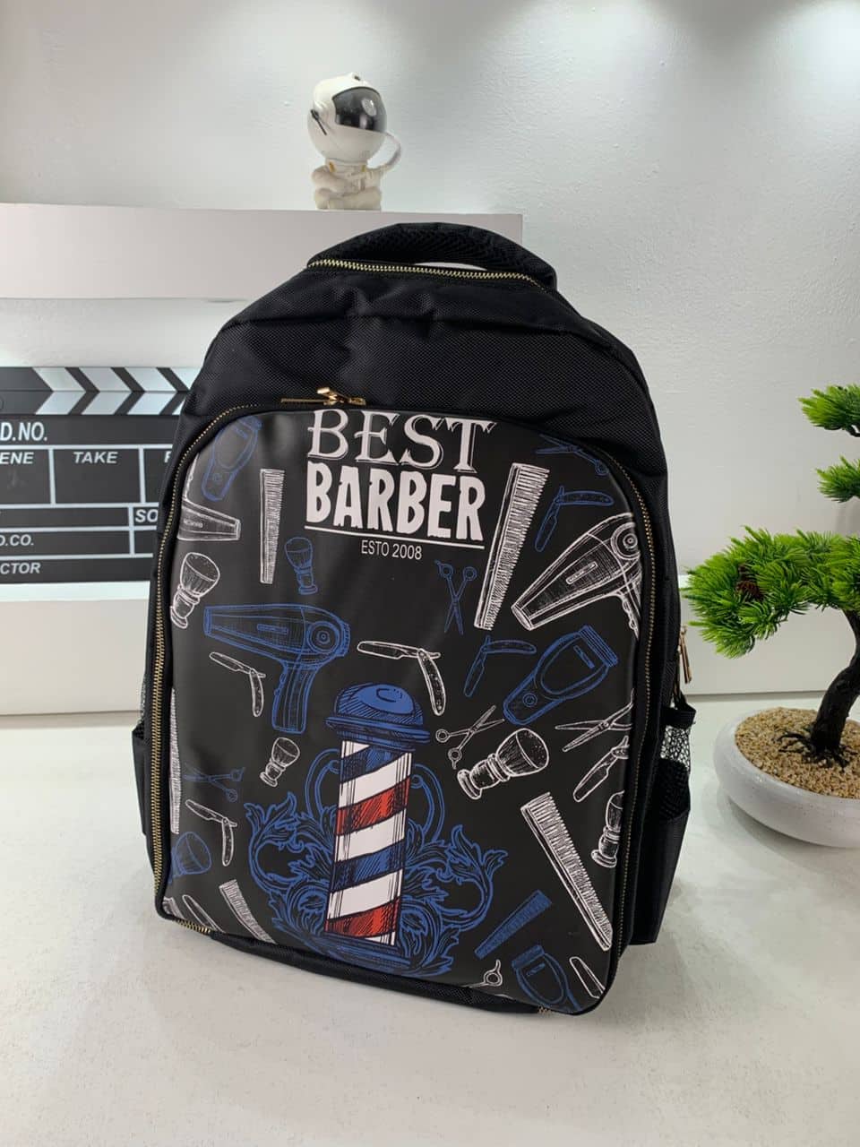 Sac à dos Coiffeur avec des Support pour Tondeuses et Outils Professionnels – حقيبة اغراض الحلاق - Divers - صورة 8