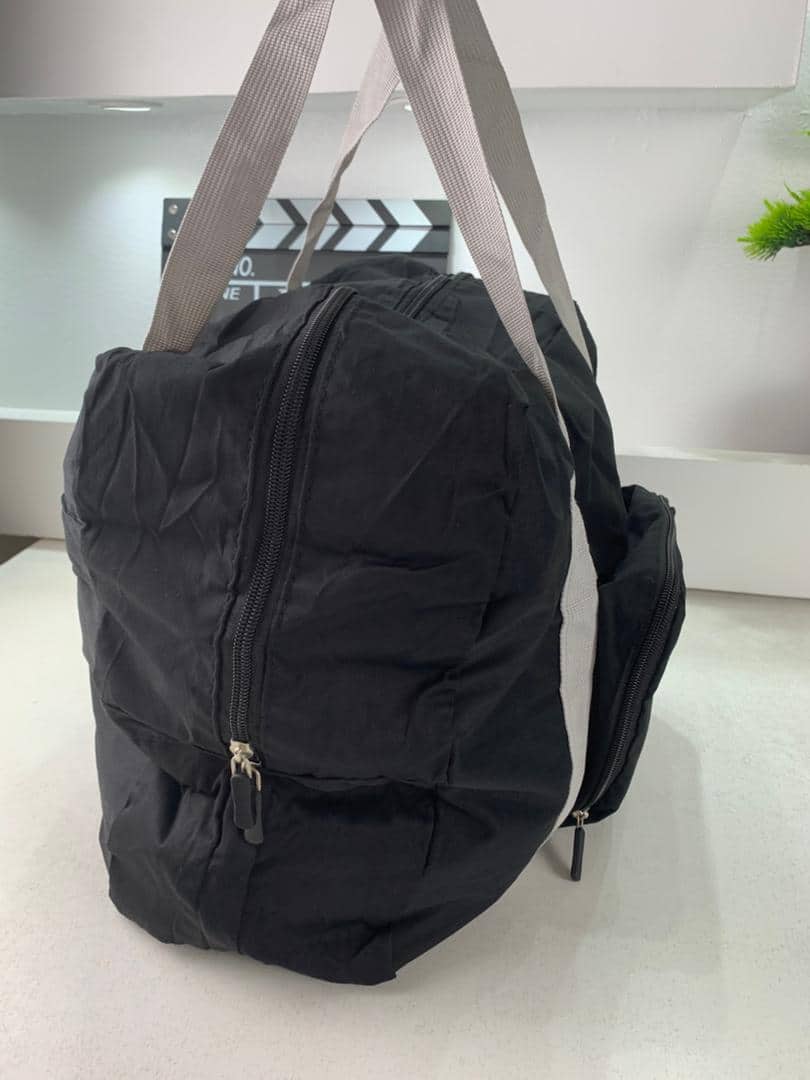 Grand sac de voyage pliable 23 L avec Sangle Valise – حقيبة كبيرة الحجم قابلة للطي - Sac à dos et Mode - صورة 12
