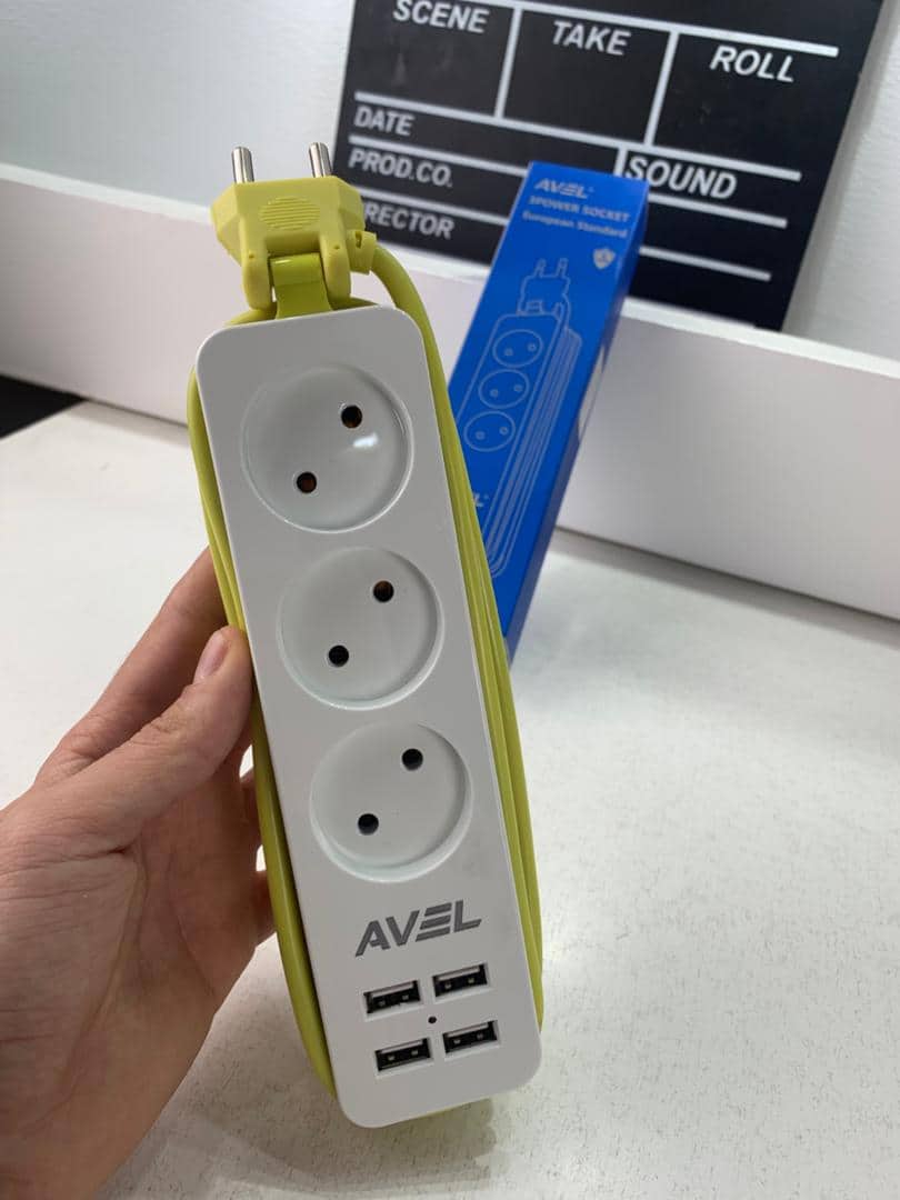 AVEL Multiprise 3 Sockets avec 4 ports USB Cordon 1,8 m Enroulable – مقبس طاقة مع منافذ شحن - Outillage et Bricolage - صورة 8