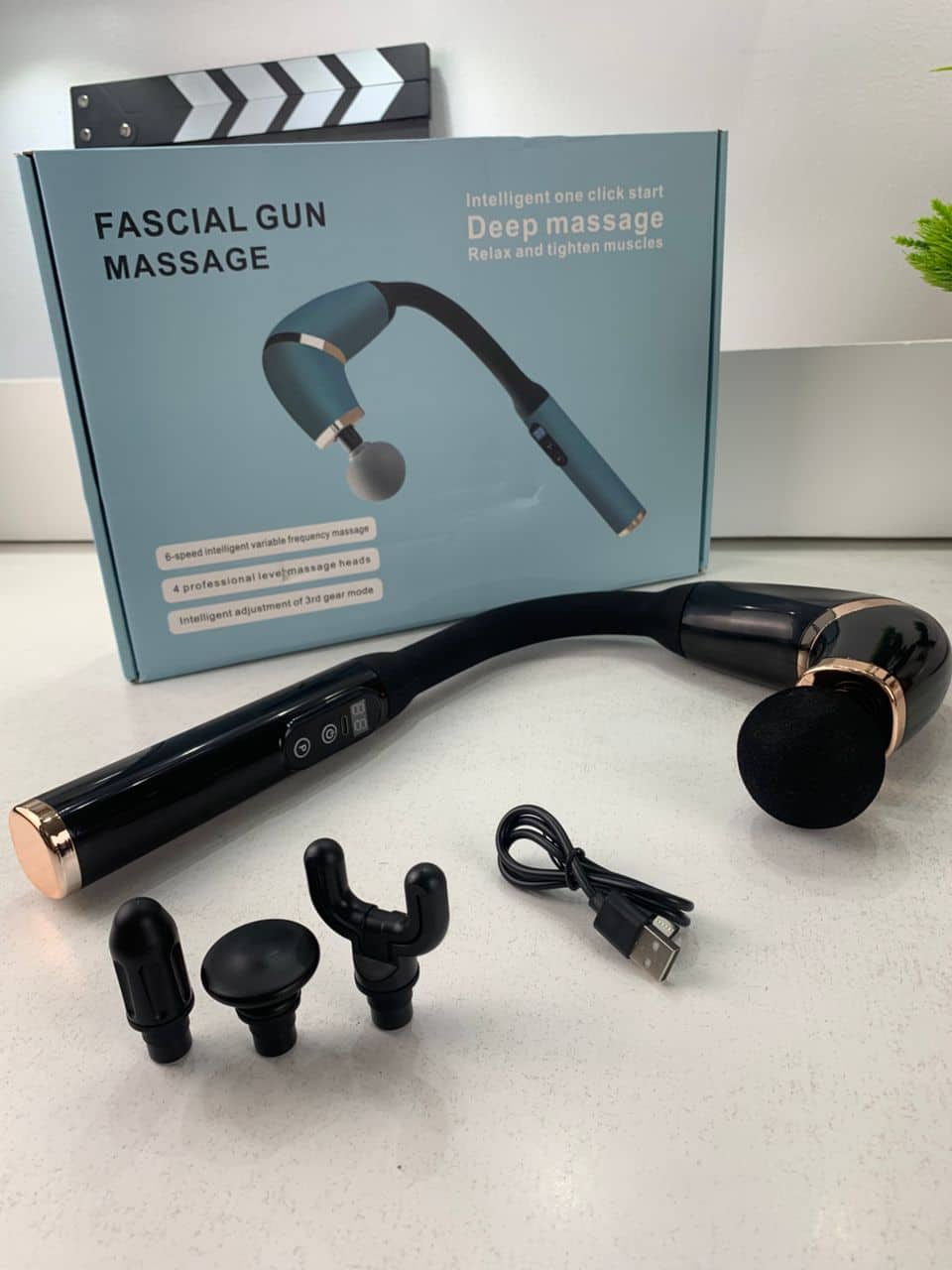 Pistolet de massage poignée allongée avec 4 têtes, 3 modes et 6 niveaux – جهاز تدليك الجسم - Soins et Beauté - صورة 8