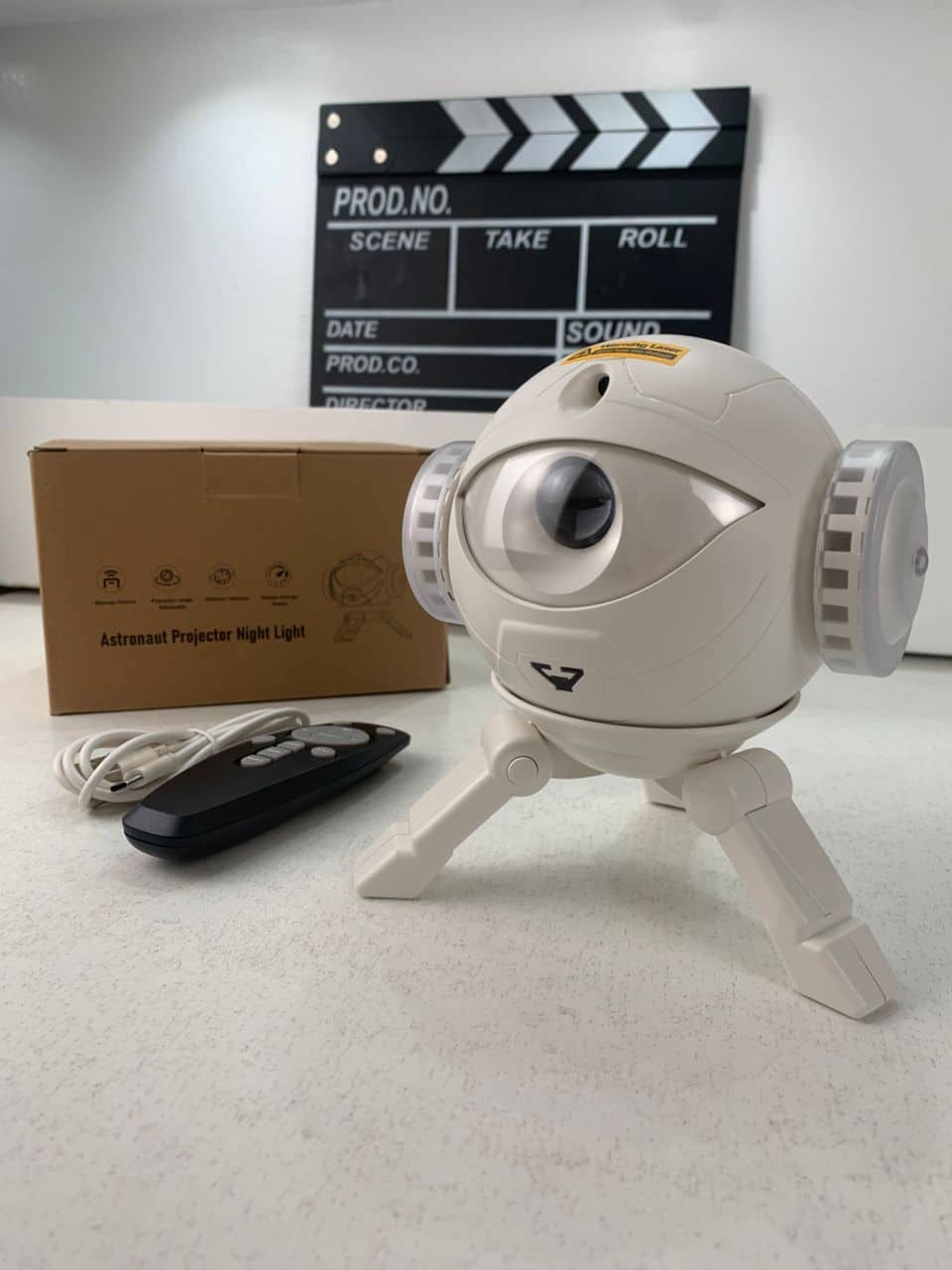 Projecteur Galaxie Astronaute éclairage étoilé réglable à 360° avec télécommande – جهاز عرض نجوم ومكبر صوت - Électronique - صورة 8