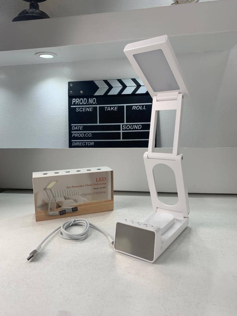 Lampe de bureau rechargeable sans fil avec réveil LED et power bank 10 000 mAh – مصباح مكتب ومصباح مع شاحن متنقل - Électronique - صورة 9