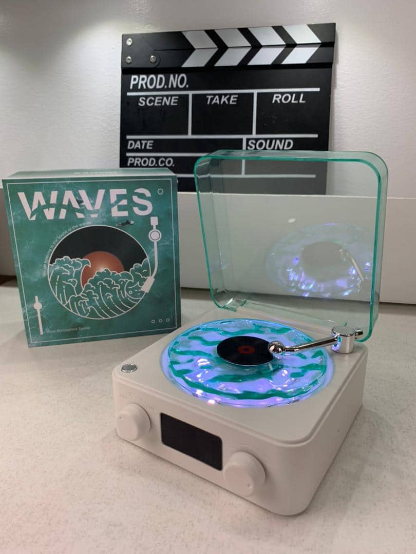 Lecteur Vinyle Sans Fil Bluetooth avec Effet Lumineux RVB – مكبر صوت بلوتوث - Électronique - صورة 8