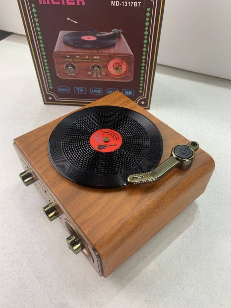 Haut Parleur et Radio tourne-disque vintage Bluetooth Sans Fil – مكبر صوت بلوتوث على شكل راديو - Décoration - صورة 9