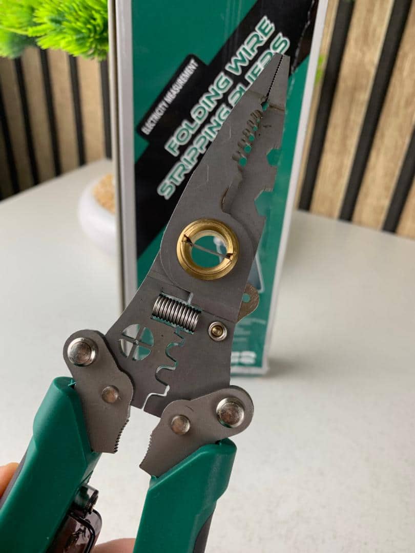 Pince à dénuder multifonction avec testeur de tension – أداة تجريد الأسلاك متعددة الوظائف - Outillage et Bricolage - صورة 8