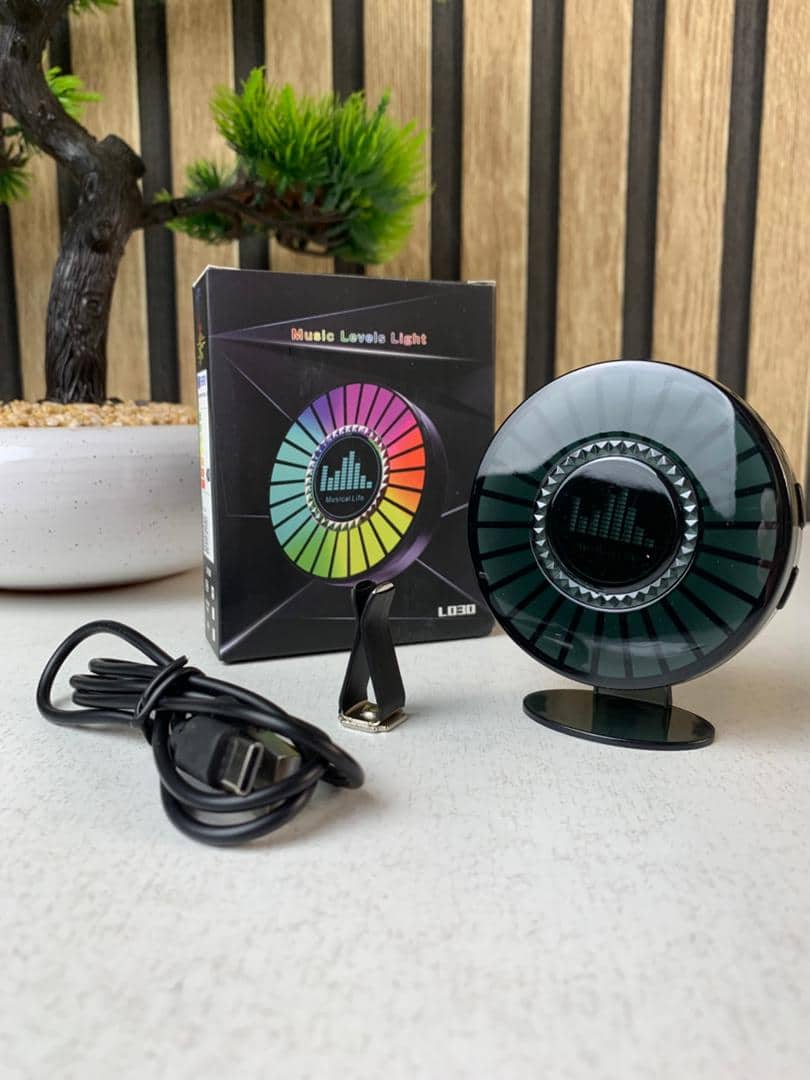 Humidificateur et Lumière d’ambiance colorées avec capteur de son RGB 1Pcs - Accessoires Auto/Moto - صورة 8