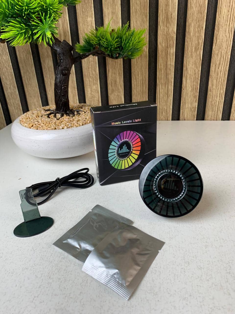 Humidificateur et Lumière d’ambiance colorées avec capteur de son RGB 1Pcs - Accessoires Auto/Moto - صورة 9
