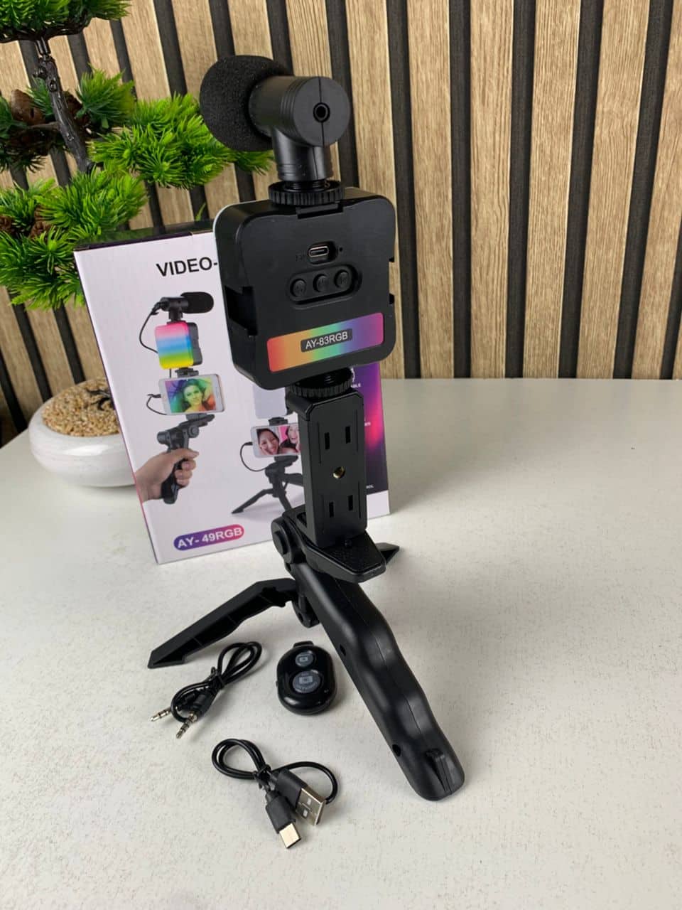 Kit de Vlogging pour smartphone et appareil photo avec microphone et LED RGB - Électronique - صورة 10
