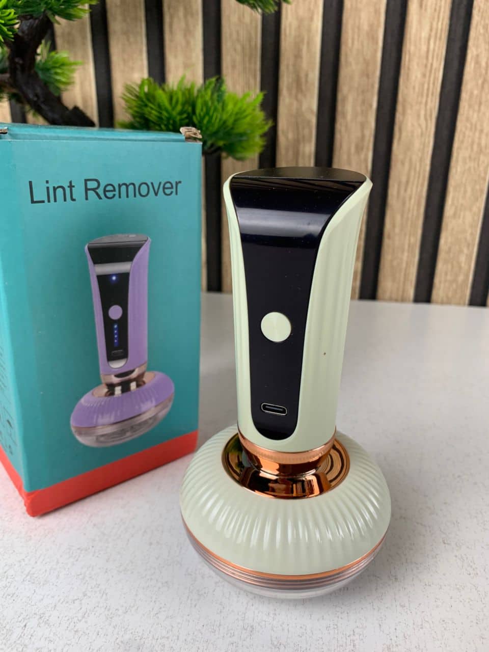 Appareil Rasoir Anti-peluches pour Vêtements Rechargeable Type-C – جهاز مزيل الوبر من الملابس - Électronique - صورة 8